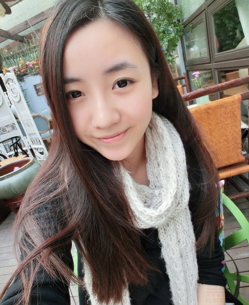 W46_女套图375照片+9视频（邻家女孩好气质漂亮可爱靓丽时尚旅游达人有钱白富美公主—美女真实生活照片人多张）-7